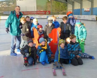 Gruppenfoto beim Schlittschuhlaufen der F-Junioren